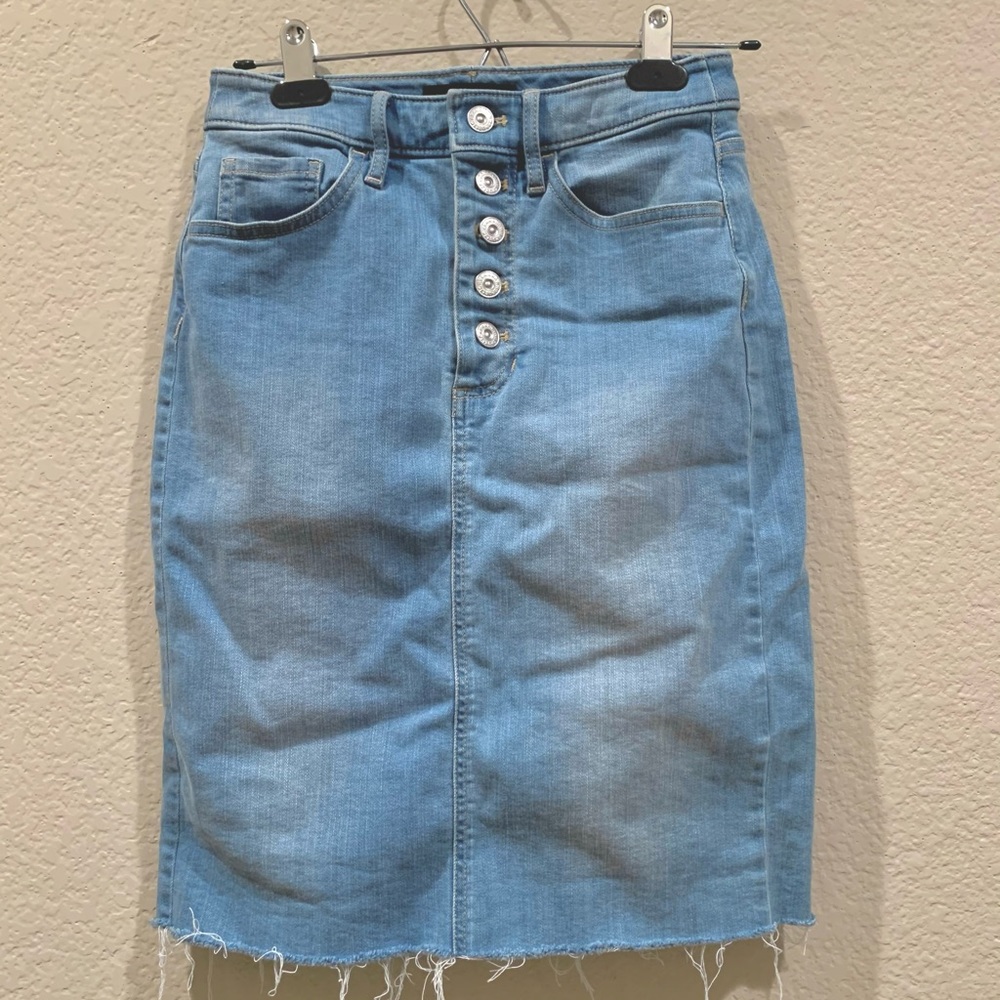 High waisted, button up jean skirt